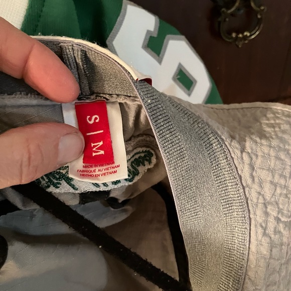 Philadelphia Eagles Mitchell & Ness Throwback Bill Bergey jersey with bucket hat - Picture 10 of 11